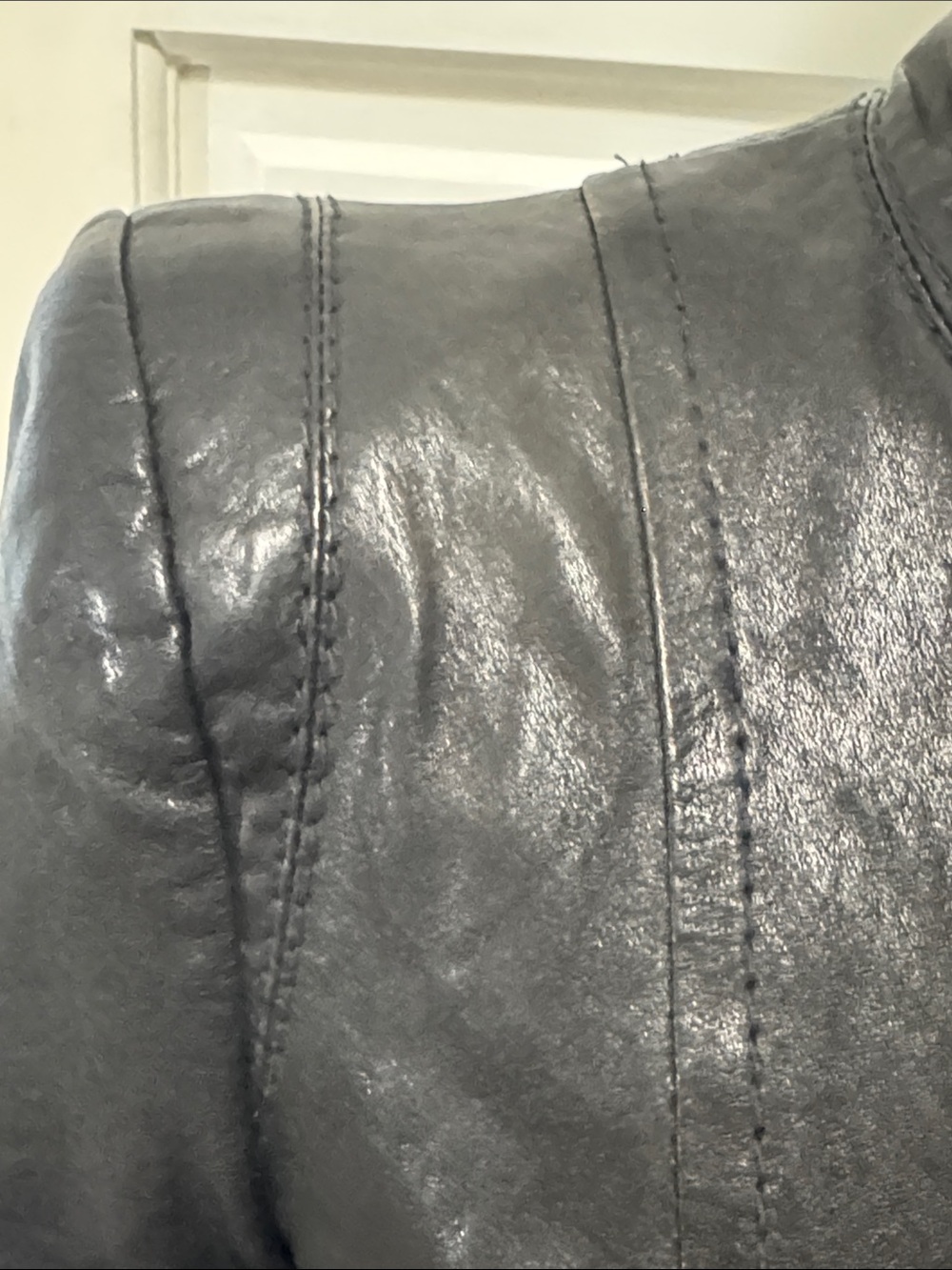 BCBGMaxAzria Soft Leather Biker
Jacket Asymmetrical Collar Cropped Style Size S - Picture 12 of 16